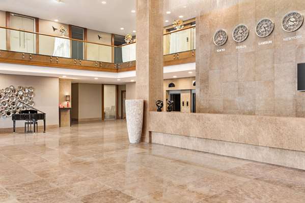 Cedar Meeting Room - Gallery Image