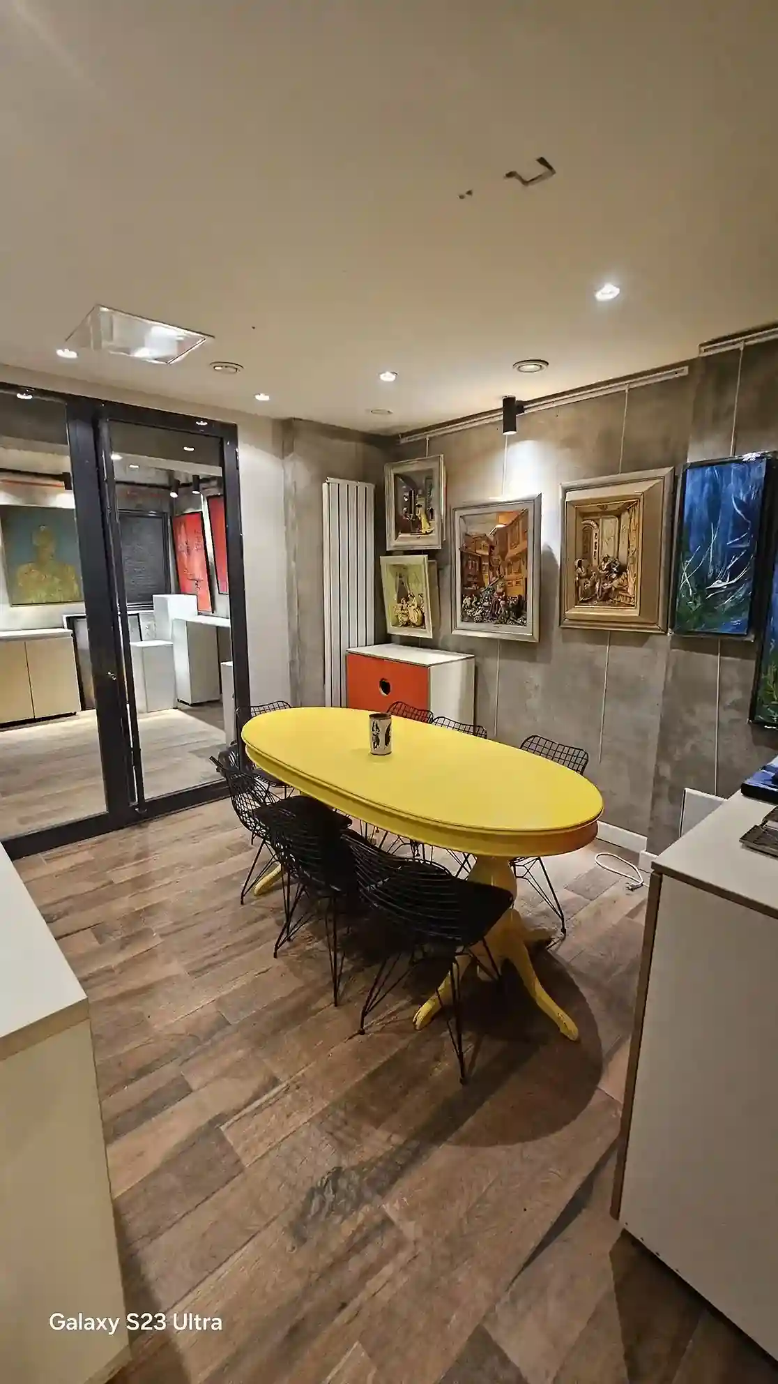 Moda Salonu - Galeri Görseli