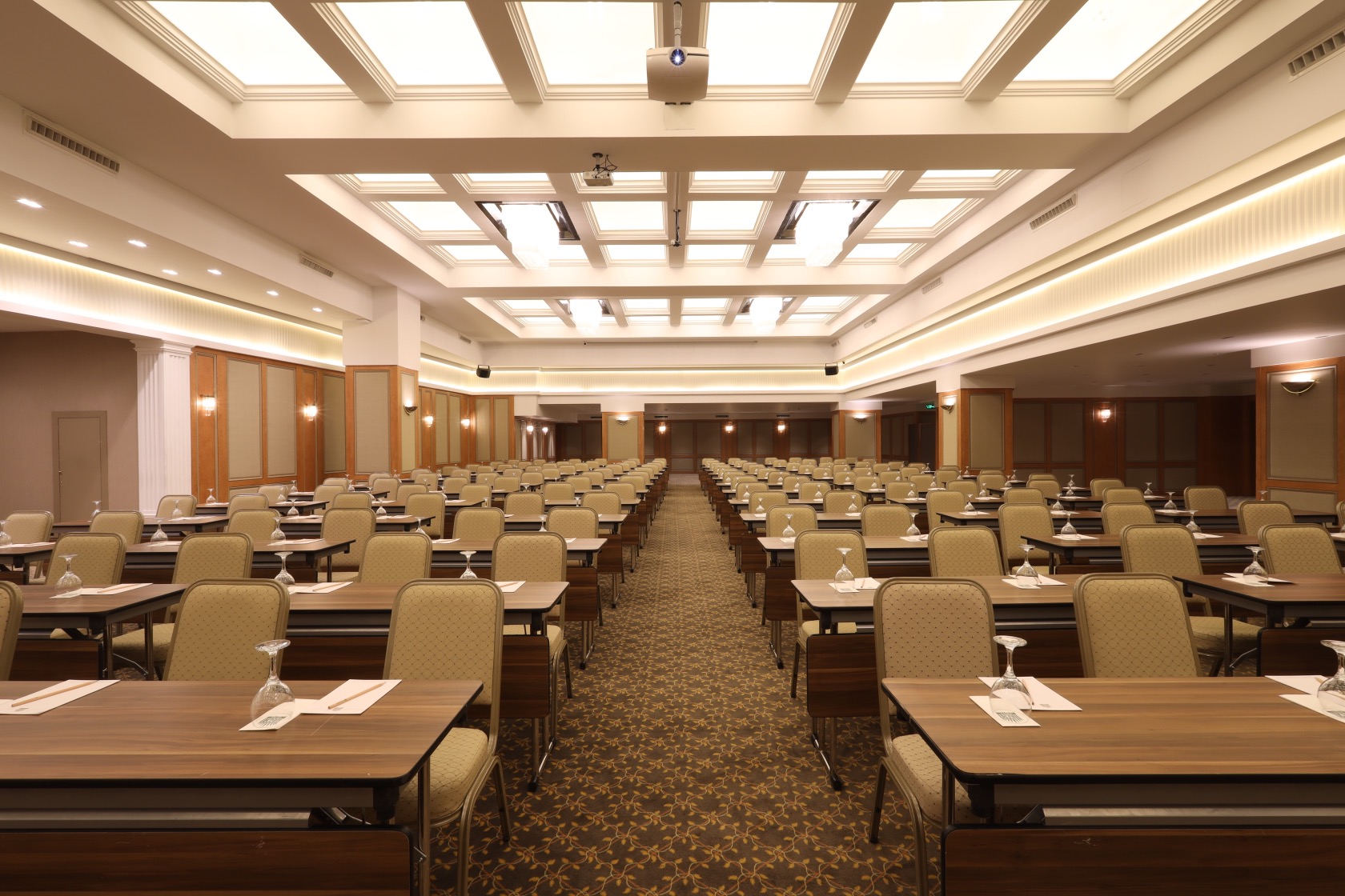 Euphrates Ballroom - Gallery Image
