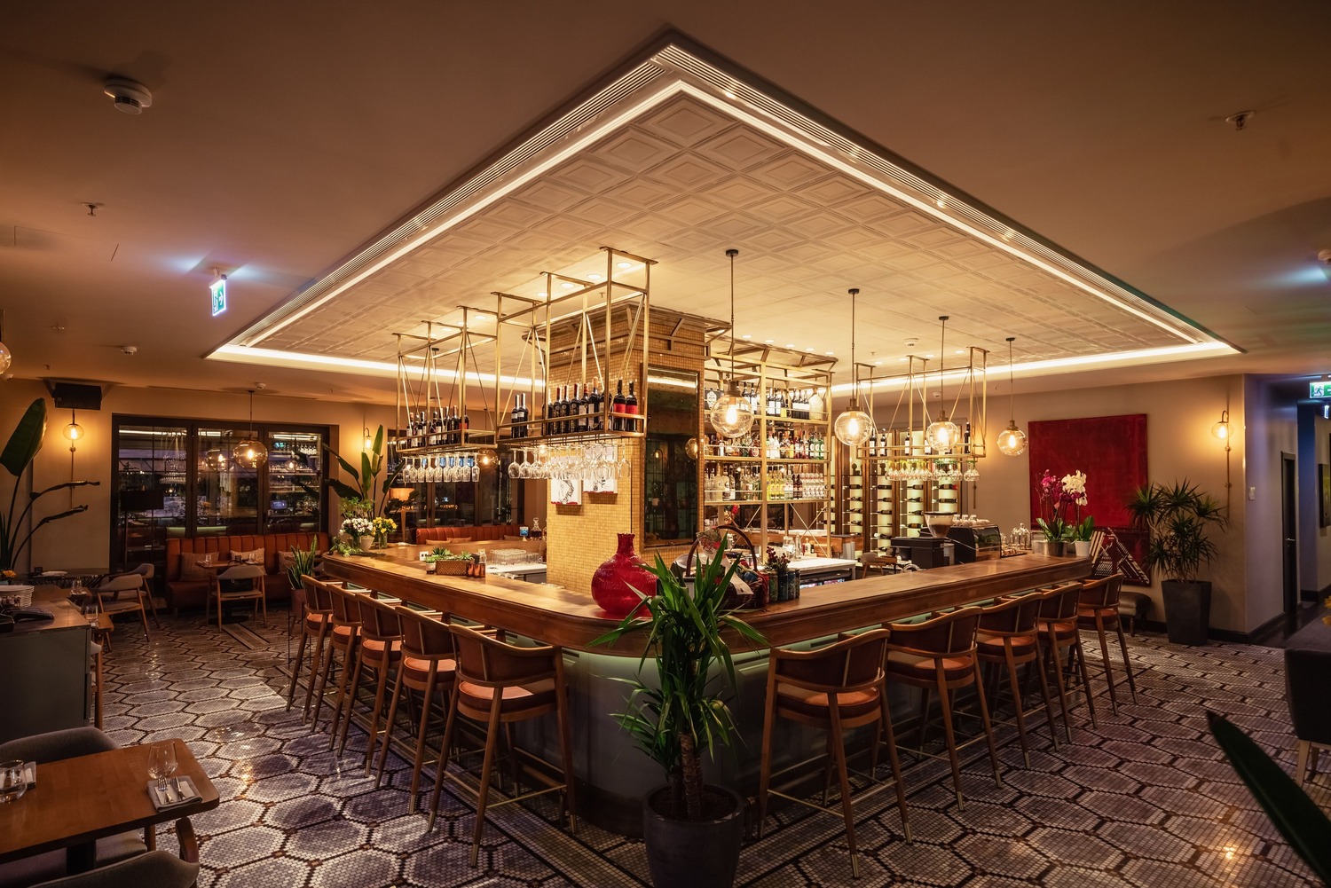 Urban & Oasis Meeting Room - Gallery Image