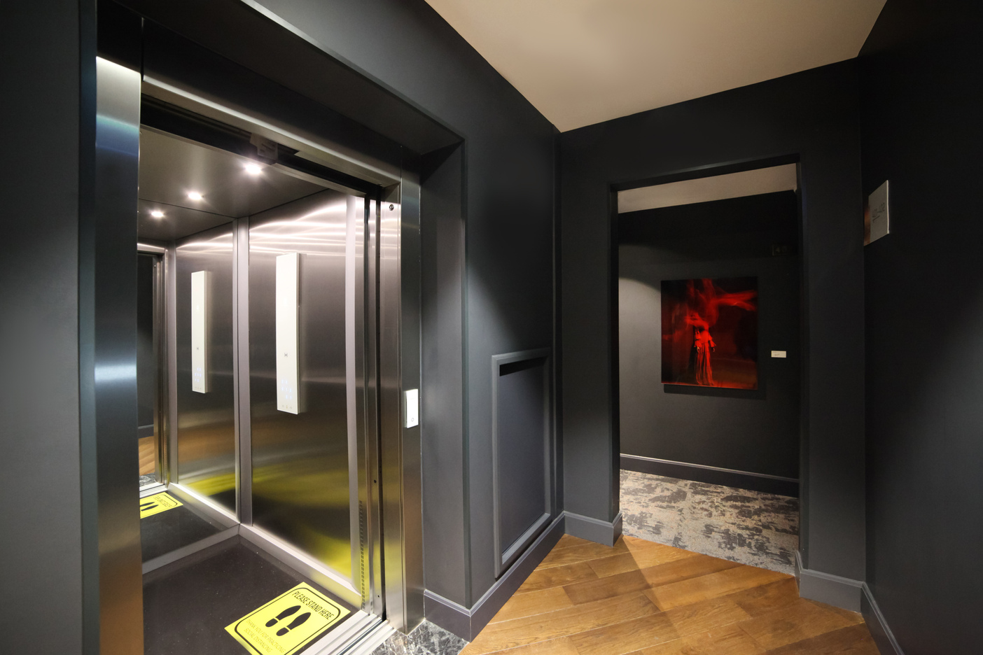 Urban Meeting Room - Gallery Image