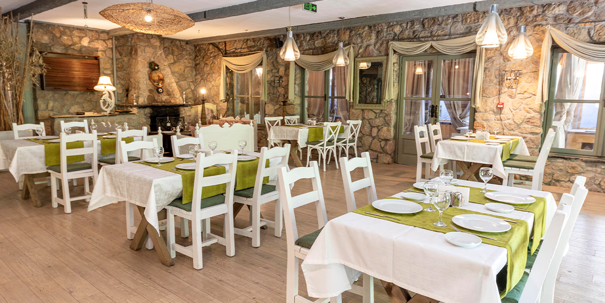 Wooden Hall - Galeri Görseli