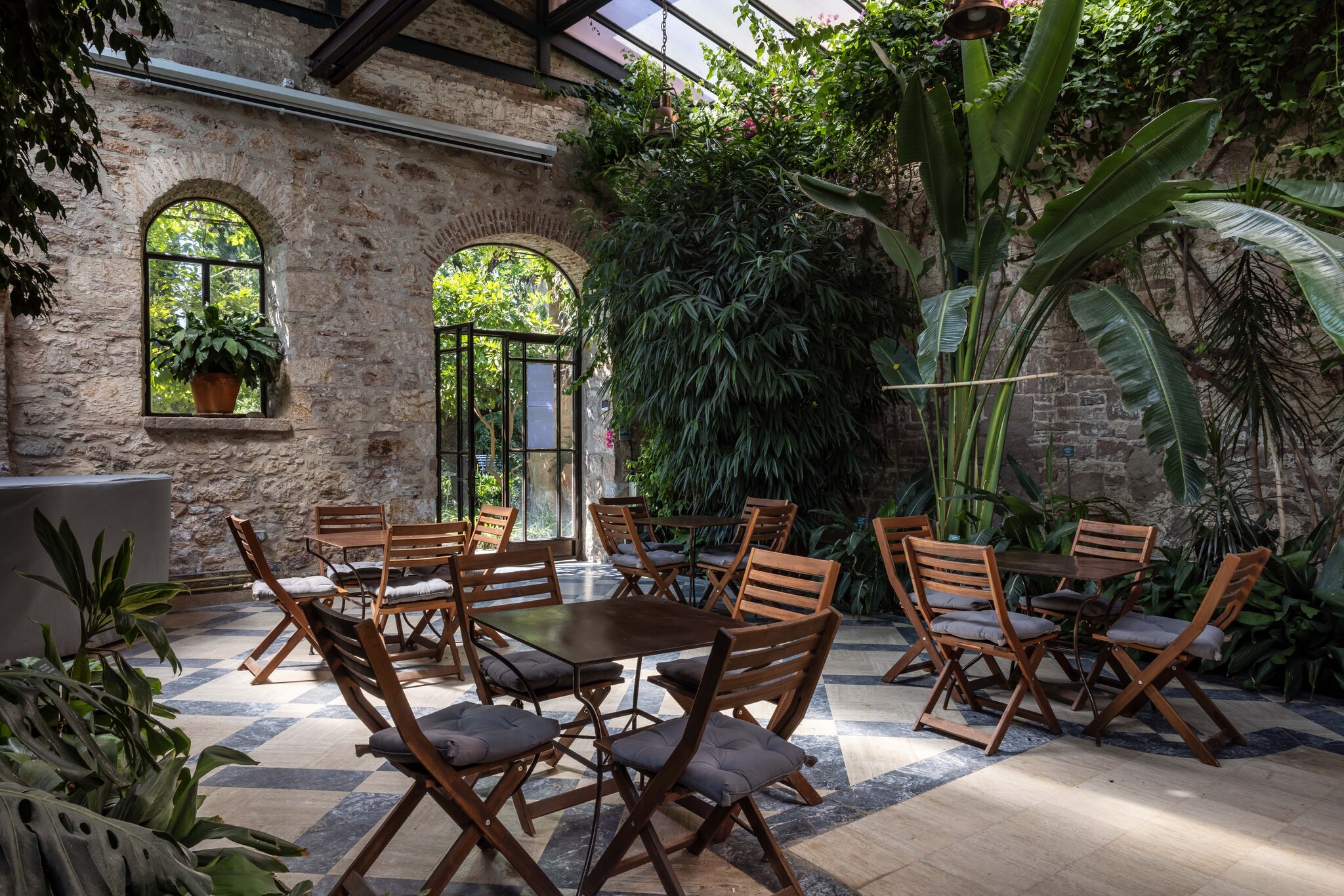 Ayvalık Sanat Kültür Eğitim Vakfı