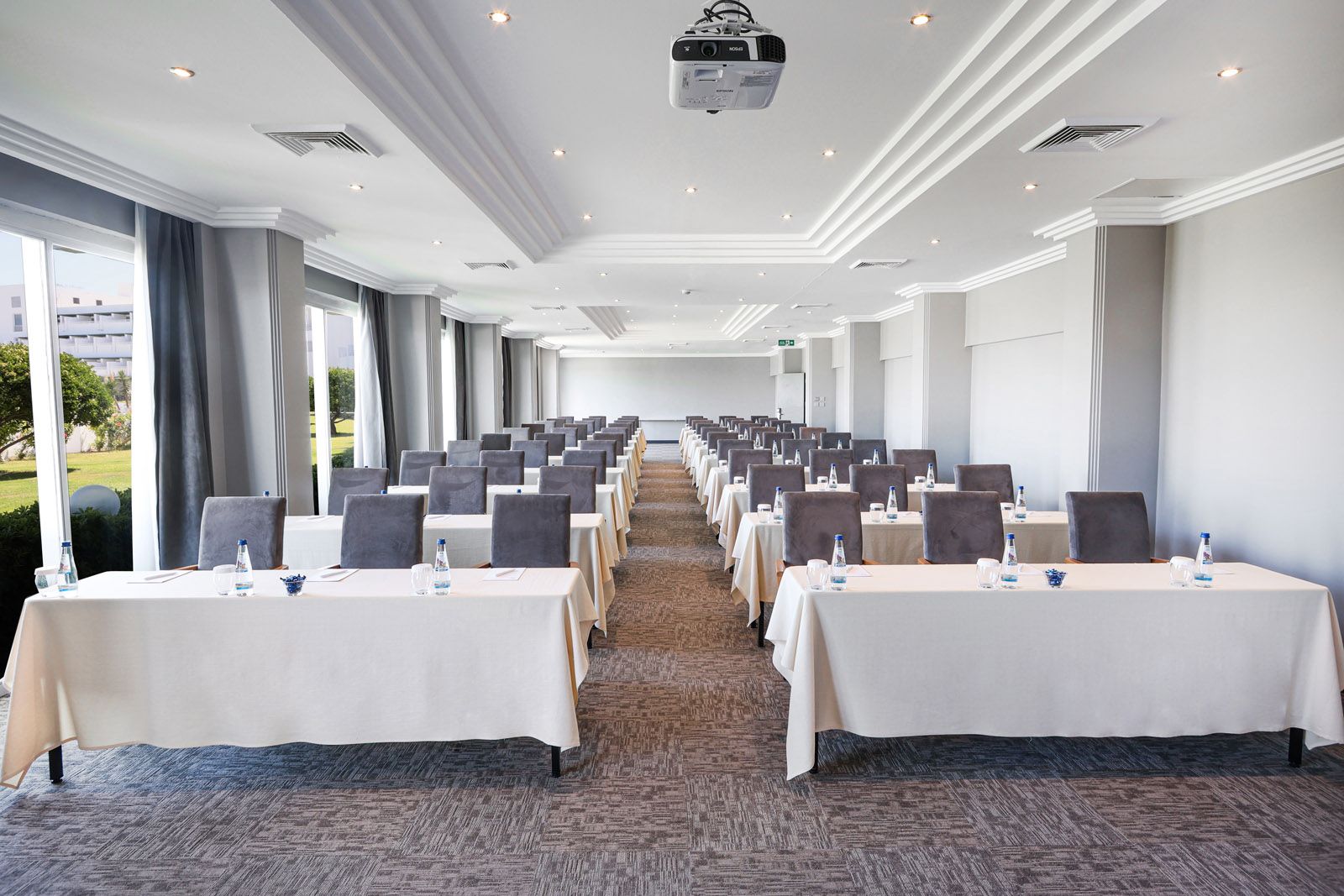 Gerence 1 Meeting Room - Room Image