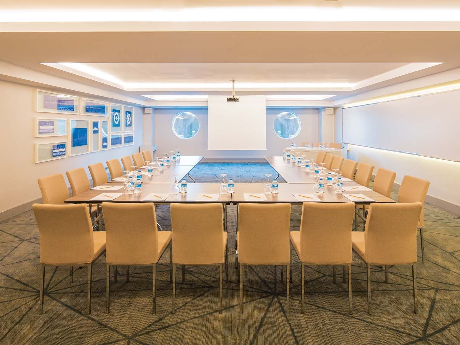 Atlantic I-II-III - Oda Görseli