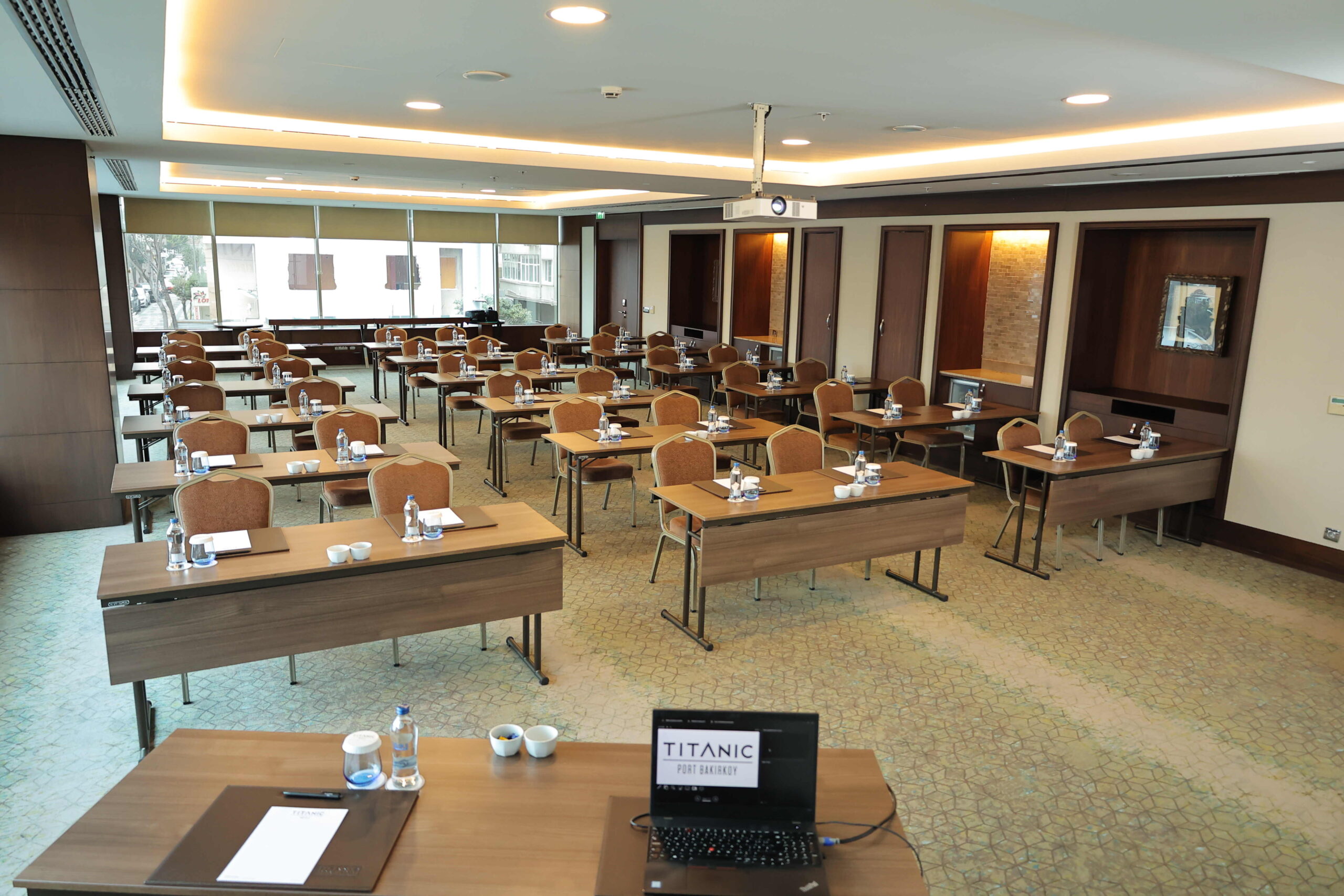 Atlantik Toplantı Salonu - Oda Görseli