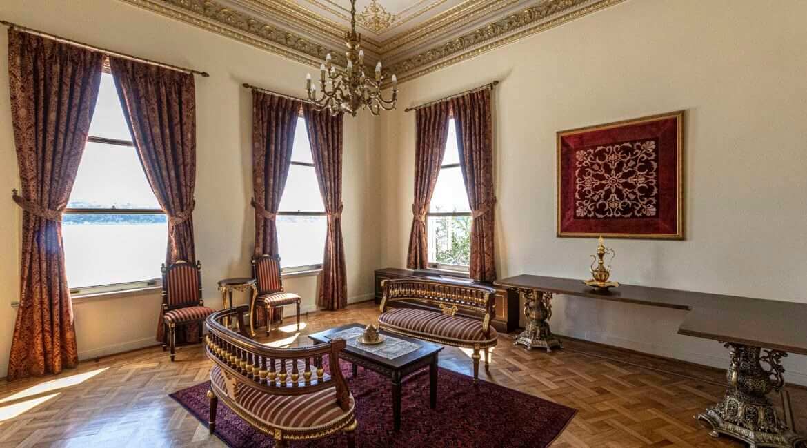 Waiting Room - Room Image