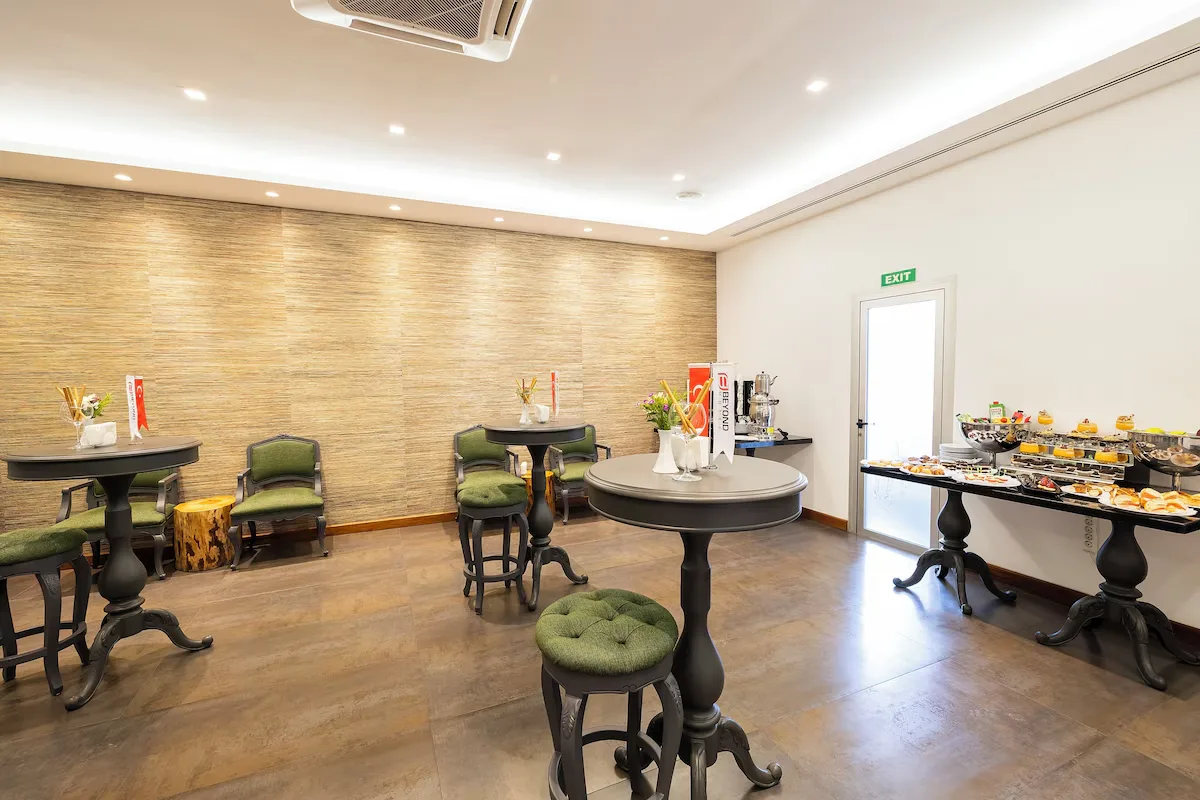 HR Hall - Gallery Image