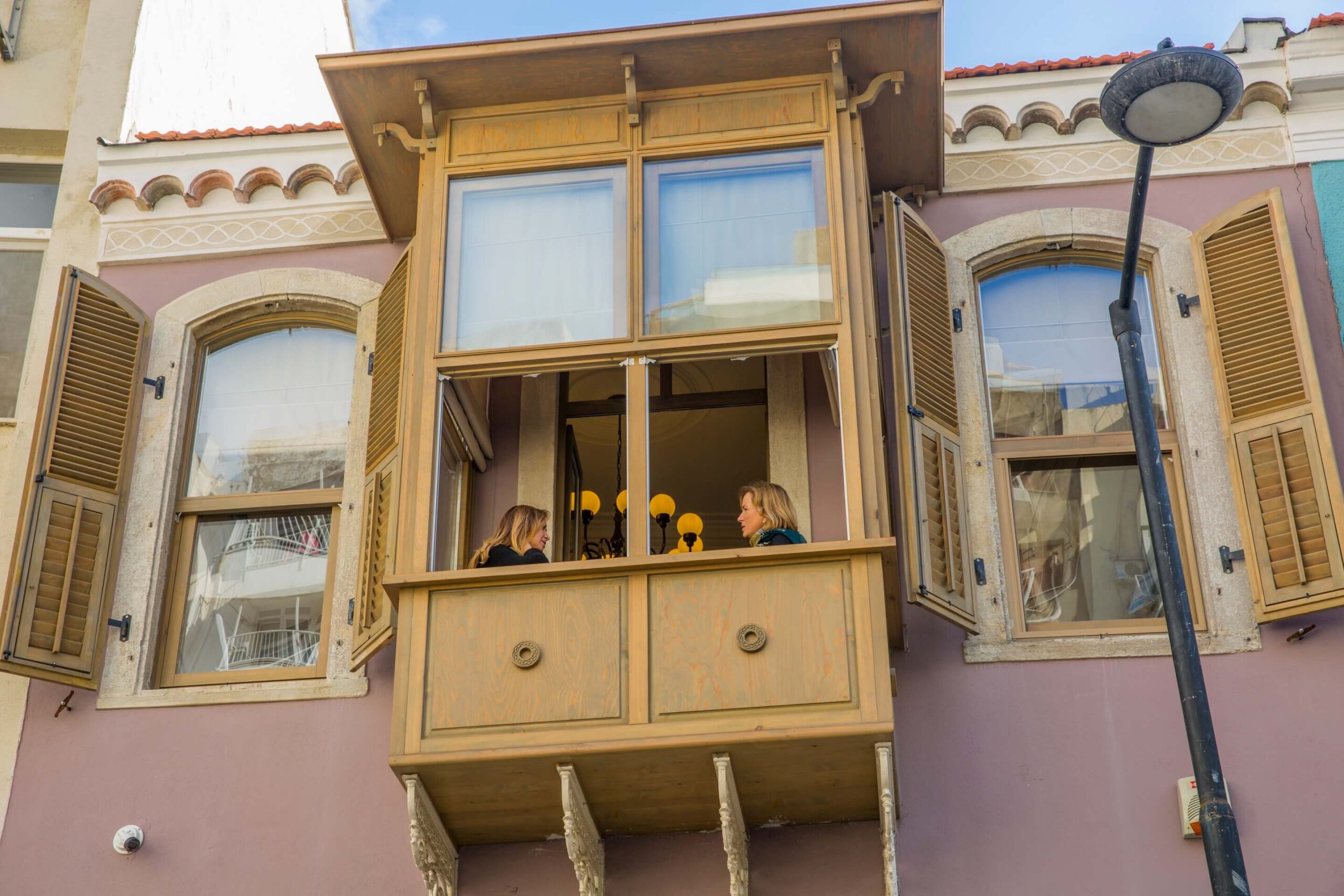 Bay Room - Gallery Image