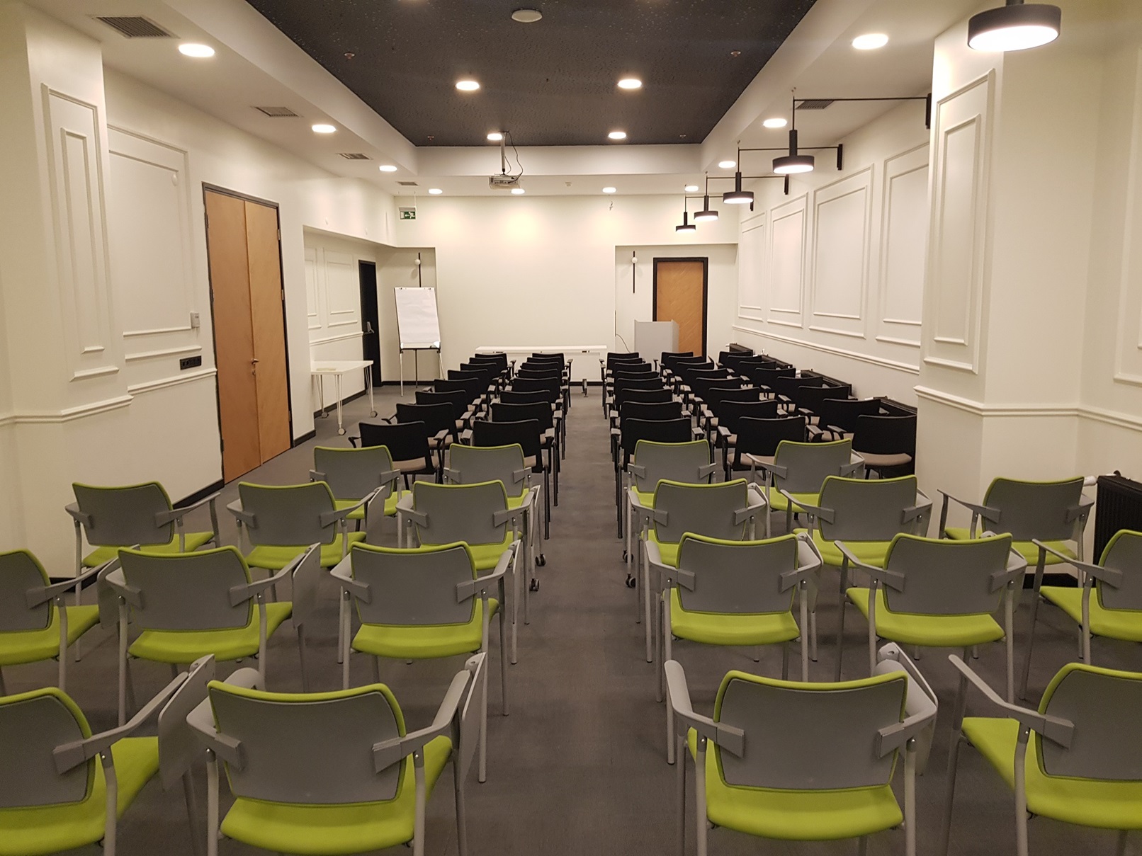 Brooklyn Meeting Room - Room Image