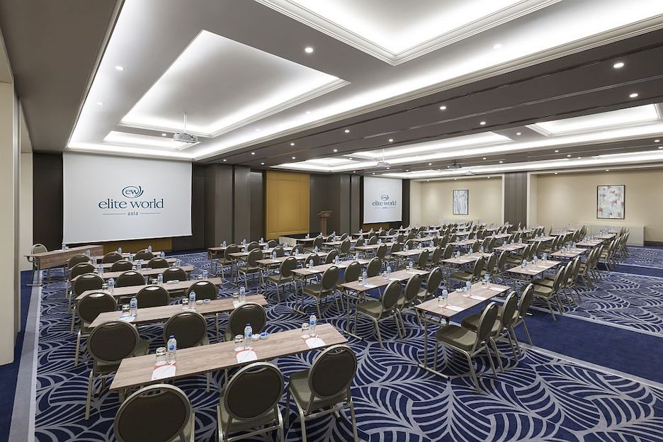Elite World Grand Istanbul Kucukyali Hotel