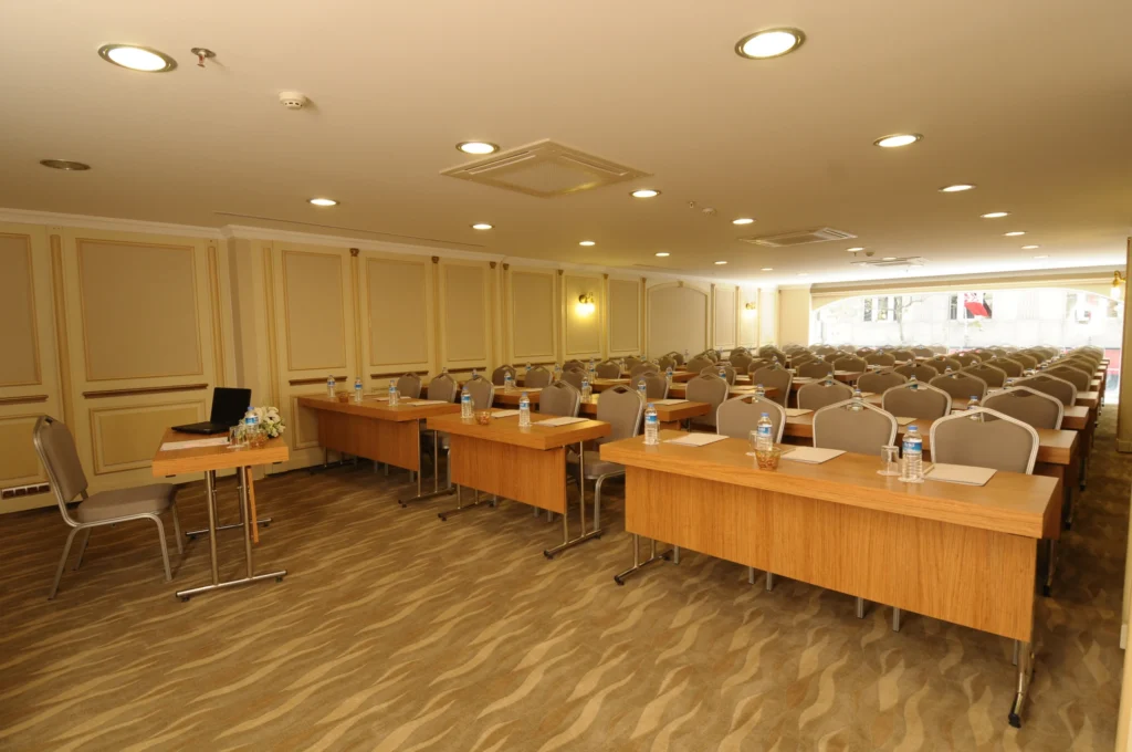 Ceyhan Toplantı Salonu