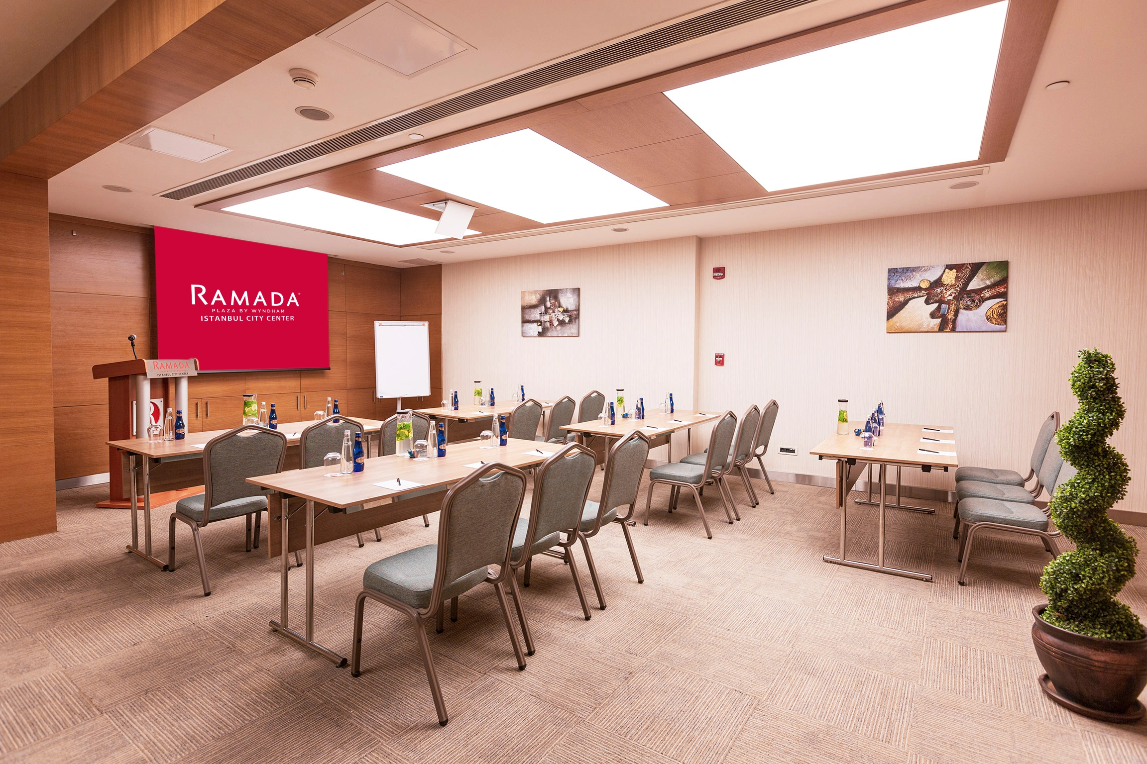 Club C - Gallery Image