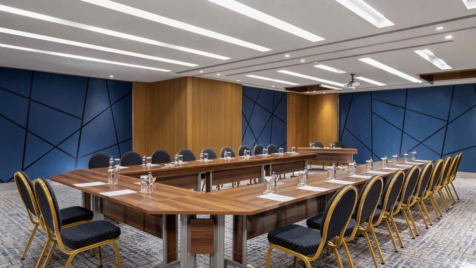 Corsica 2 Toplantı Salonu - Oda Görseli