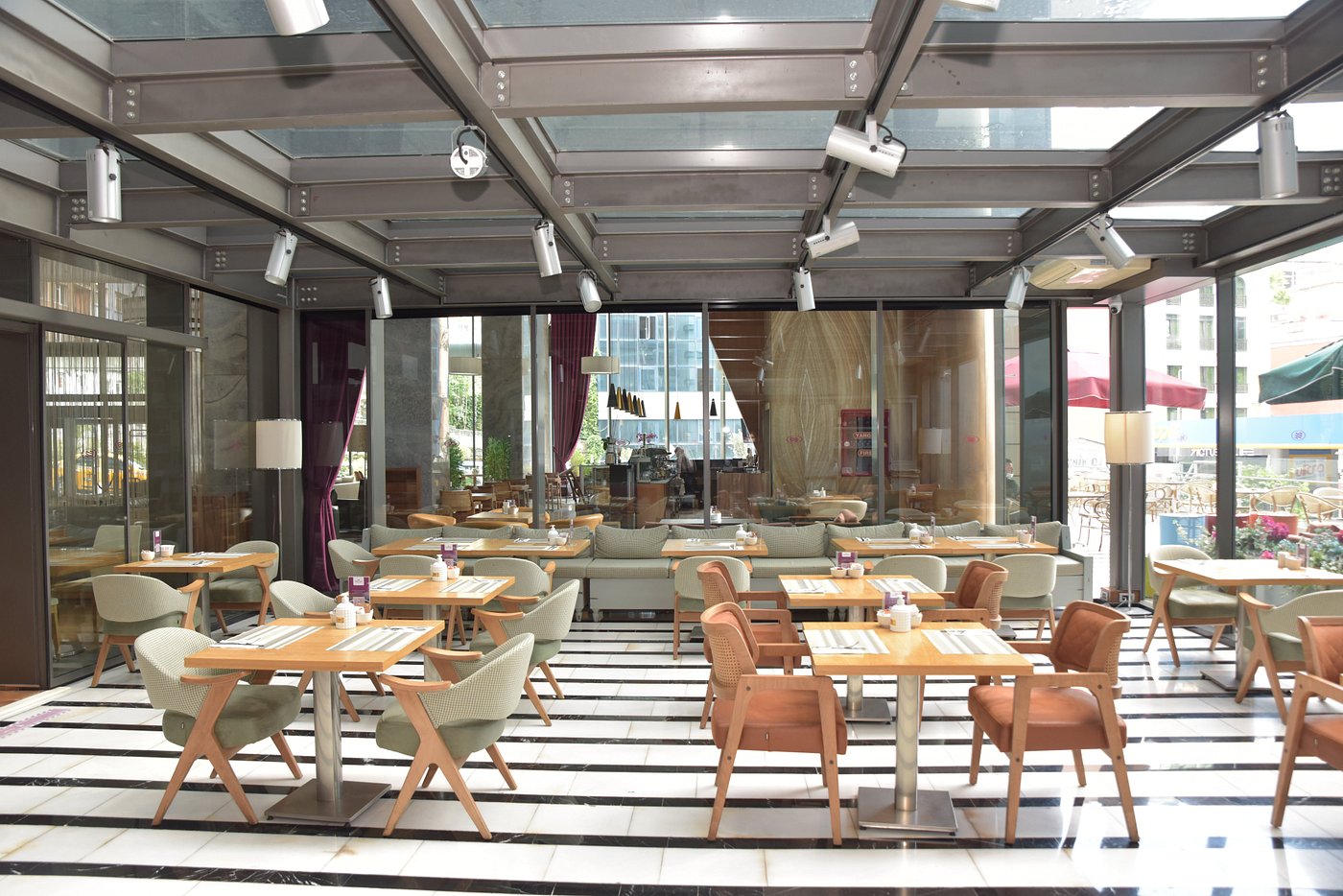 Alsancak 1&2 Toplantı Salonu - Galeri Görseli