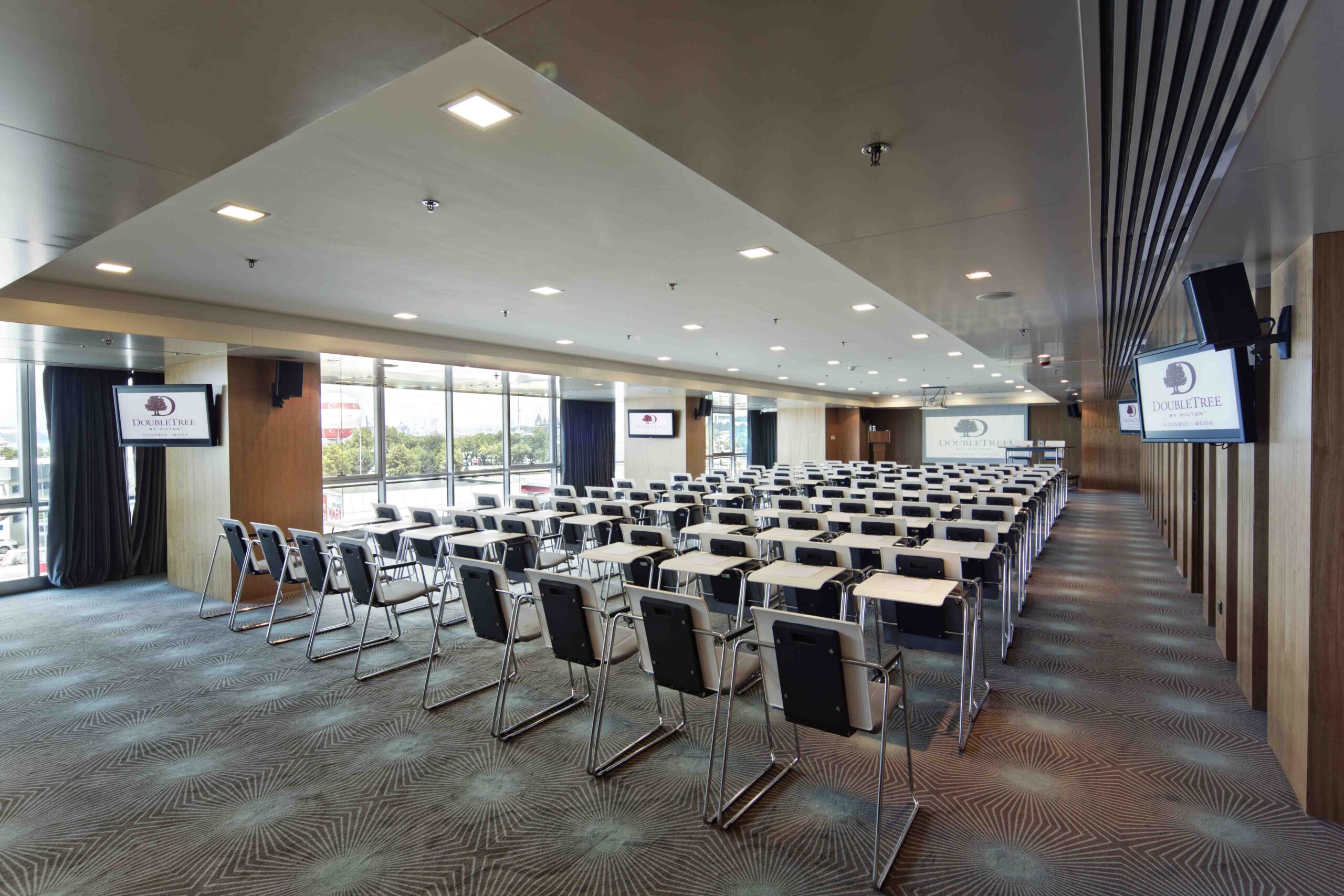 Ballroom 2 Daphne - Galeri Görseli