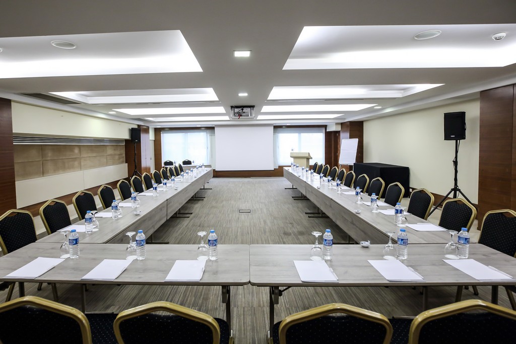 Esen 2 Meeting Room - Room Image