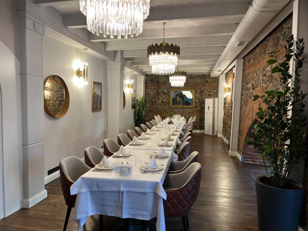 Cumba Salon - Gallery Image