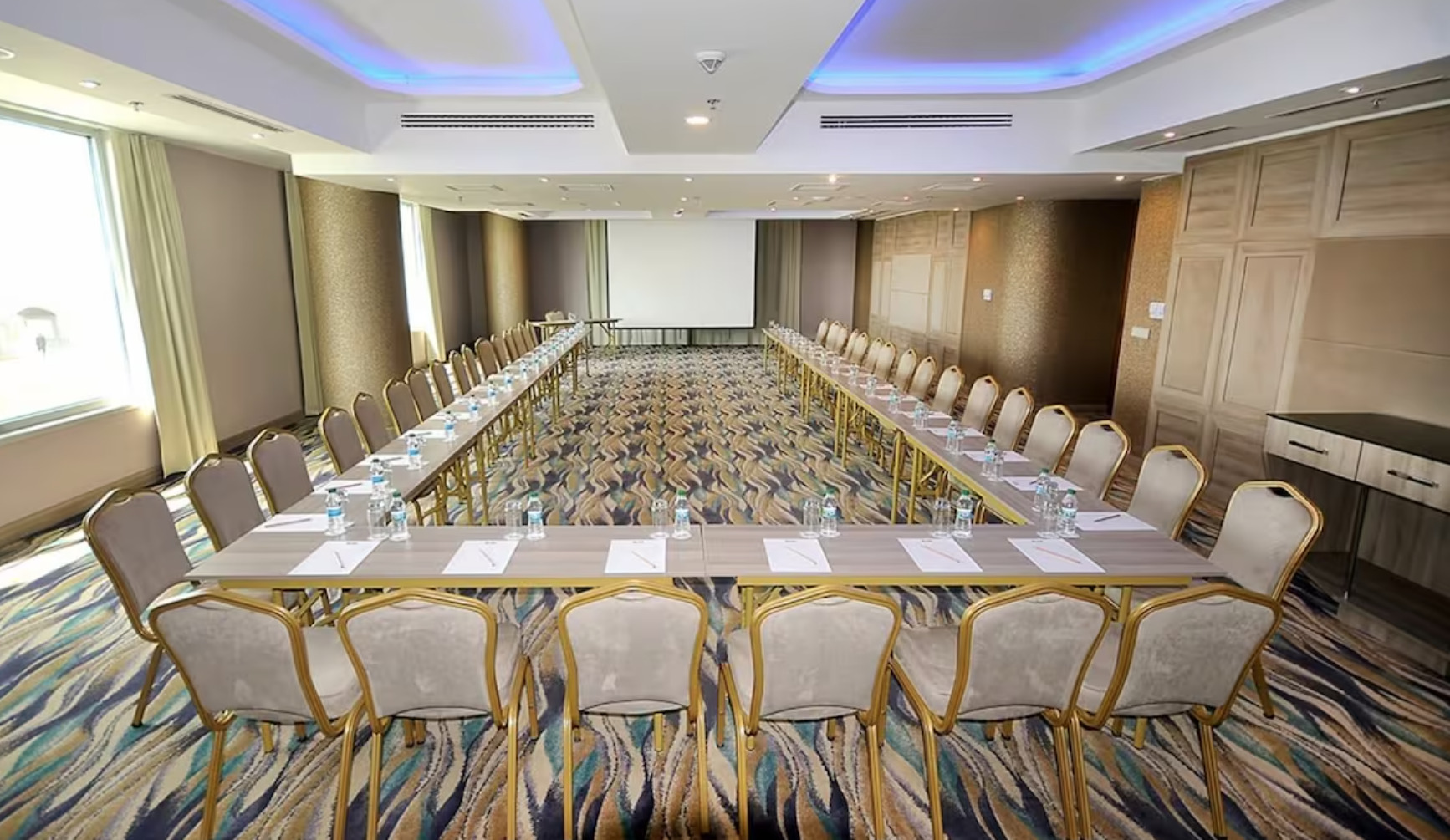 Bitinya 3 Toplantı Salonu - Oda Görseli