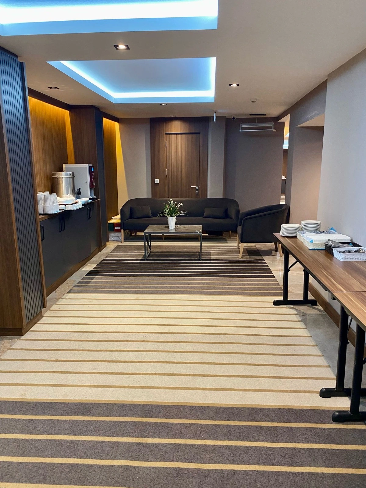 Marina Meeting Room - Gallery Image