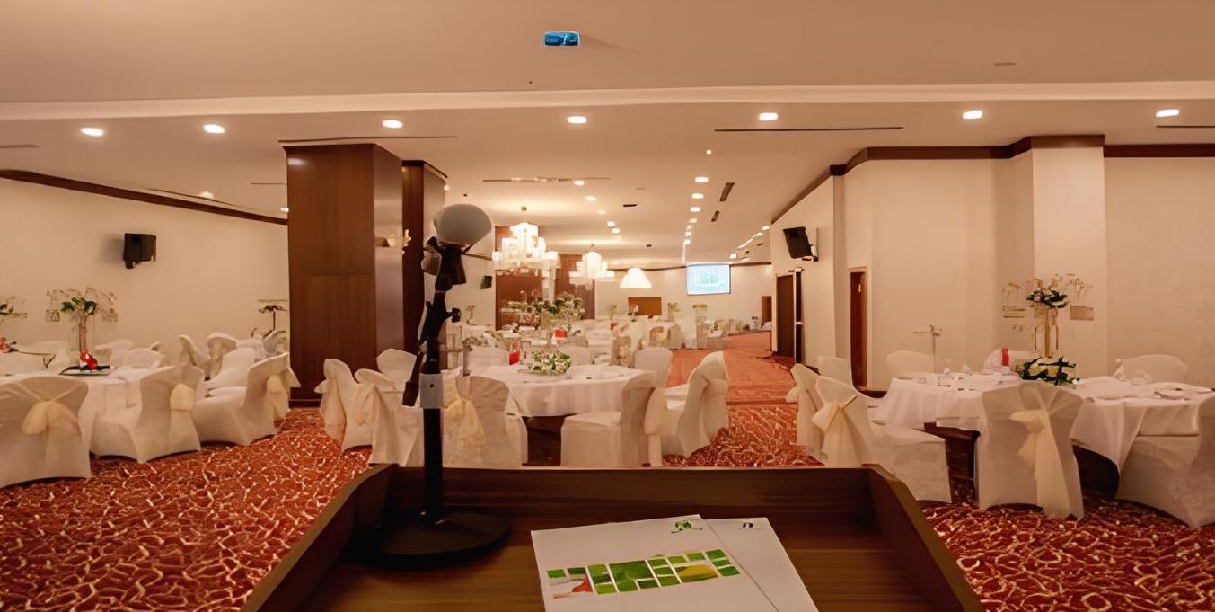 Season Grand Balo Salonu - Galeri Görseli