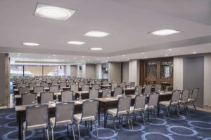 DoubleTree by Hilton Esentepe