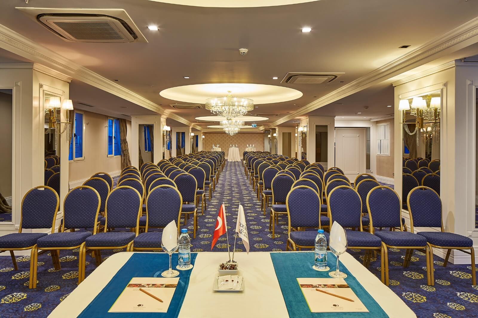 DoubleTree by Hilton Izmir Alsancak