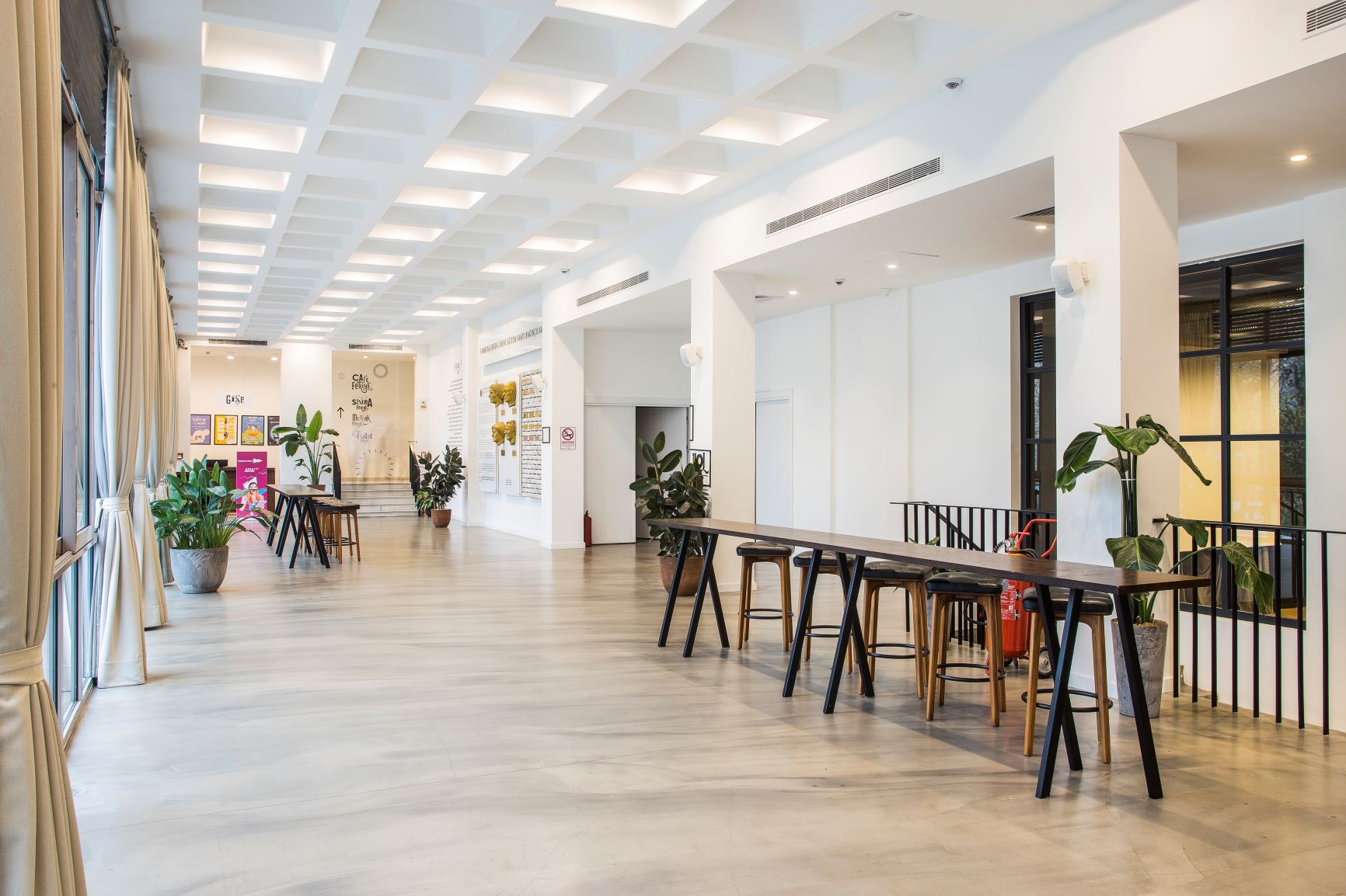 Hol Feriye - Oda Görseli