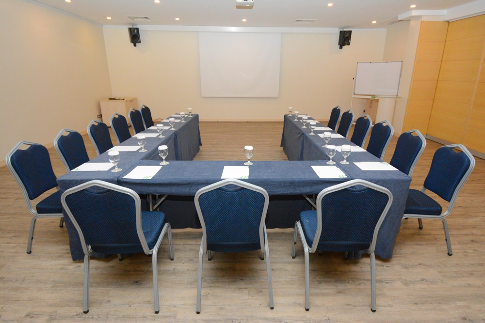 Beta Meeting Room - Room Image