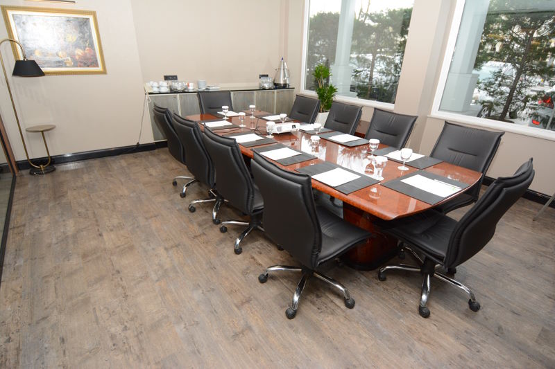 Delta Meeting Room - Gallery Image