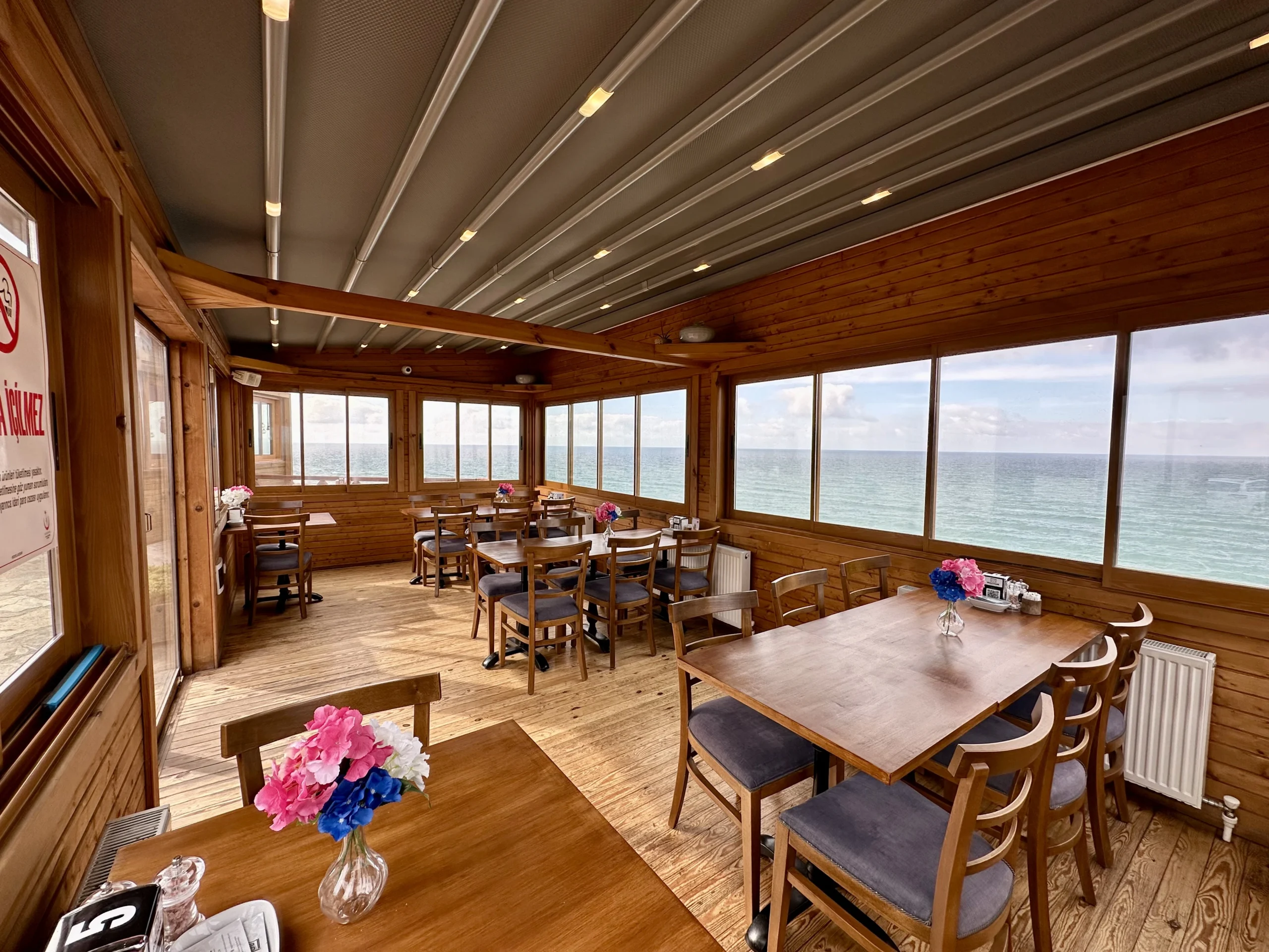 Hall II - Room Image