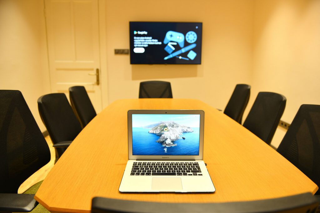 Kamhi Meeting Room