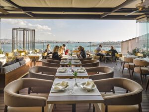 Georges Hotel                                                                                              Le Fumoir