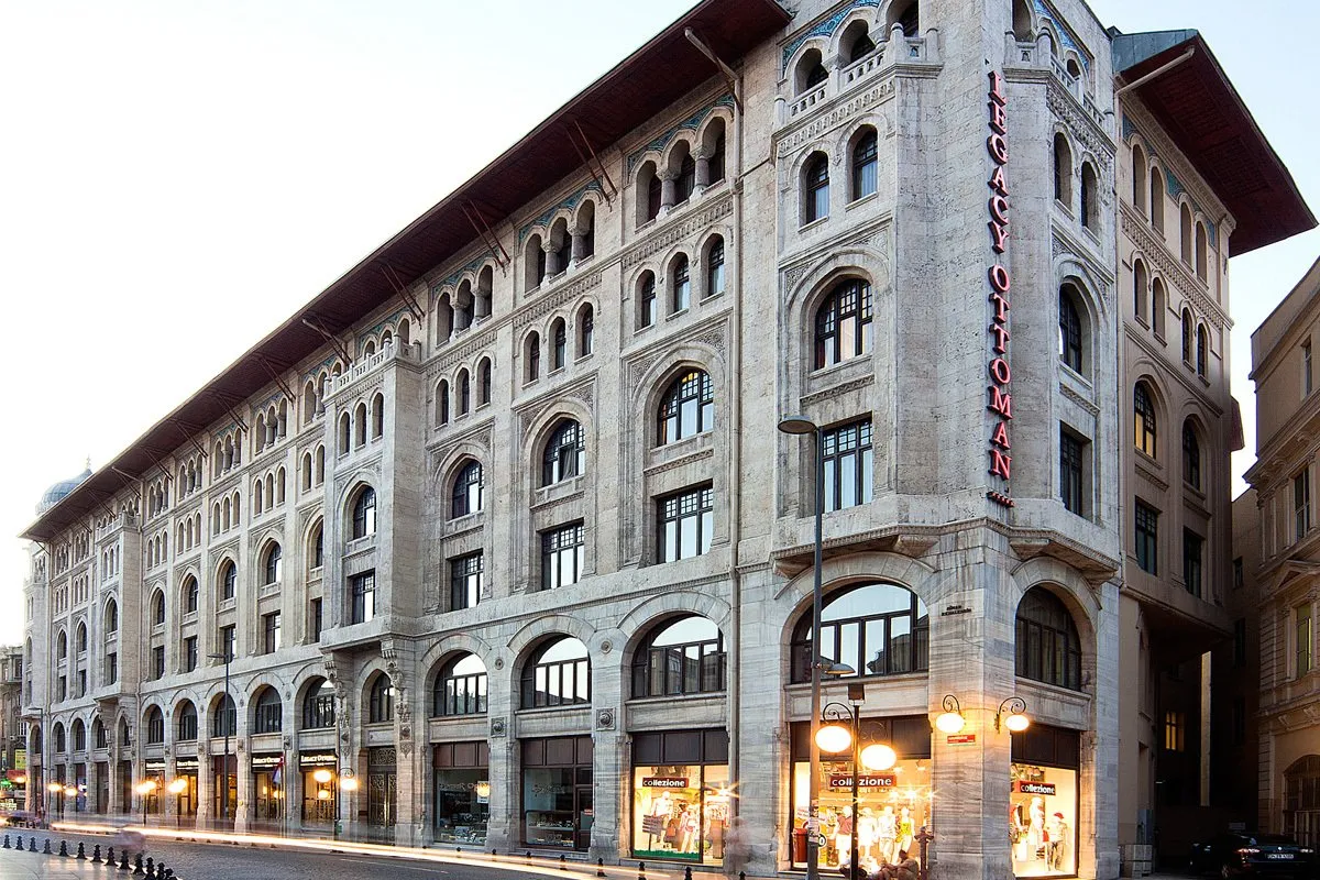 Dersaadet Hall - Gallery Image