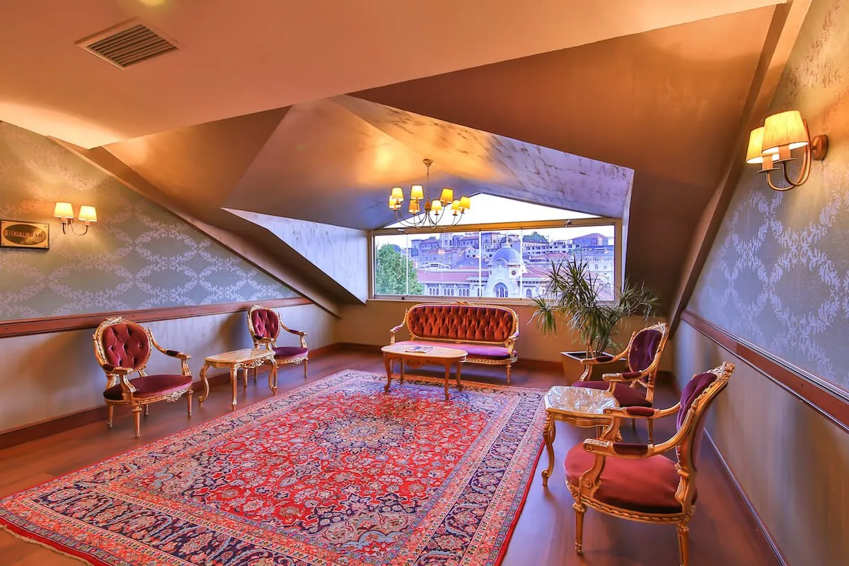 Dersaadet Hall - Gallery Image