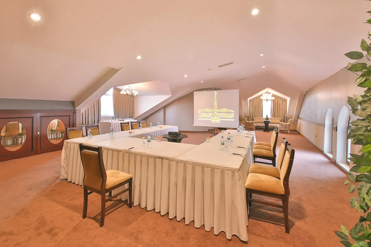 Dersaadet Hall - Gallery Image