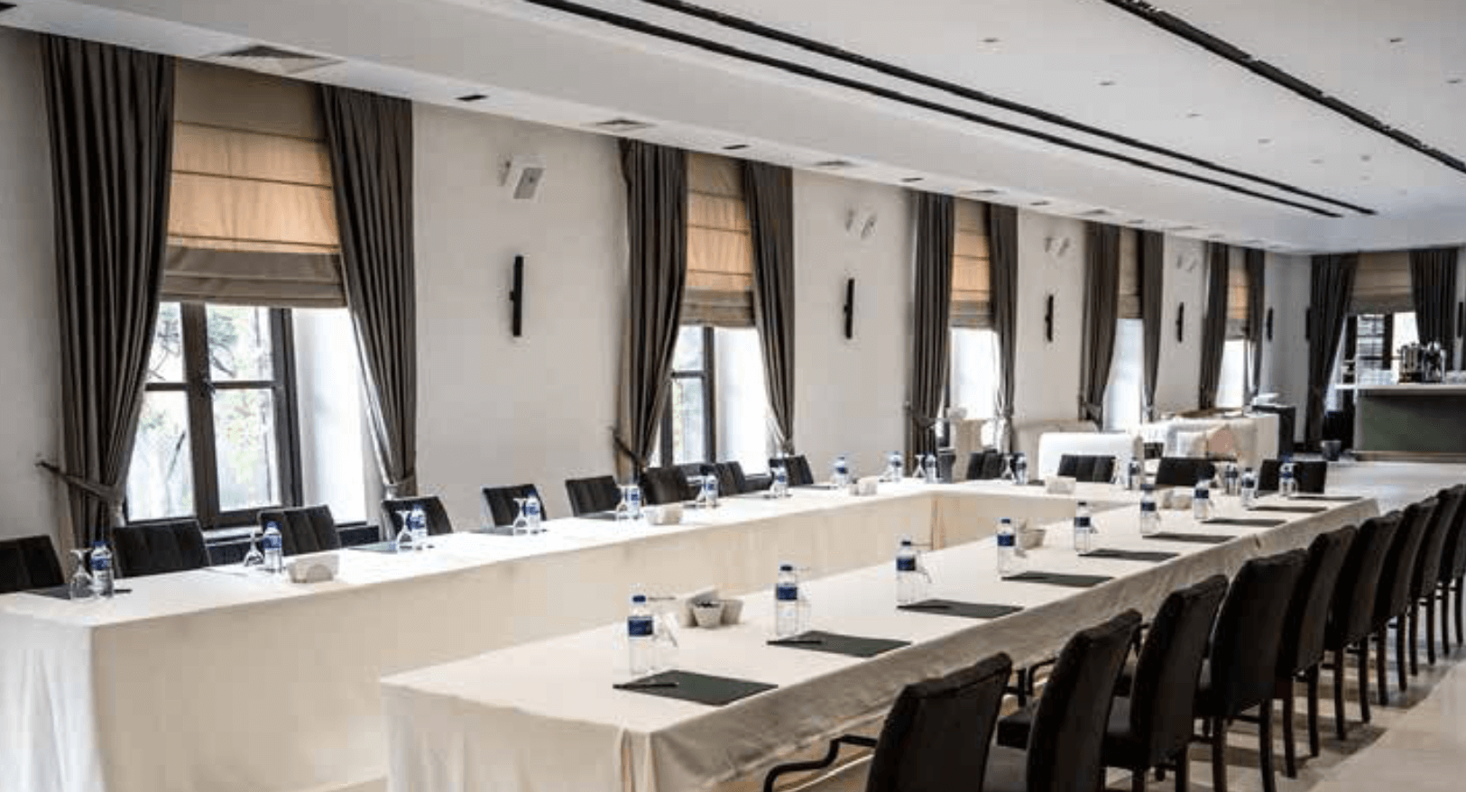 Taş Bina - Lillium Salonu - Oda Görseli