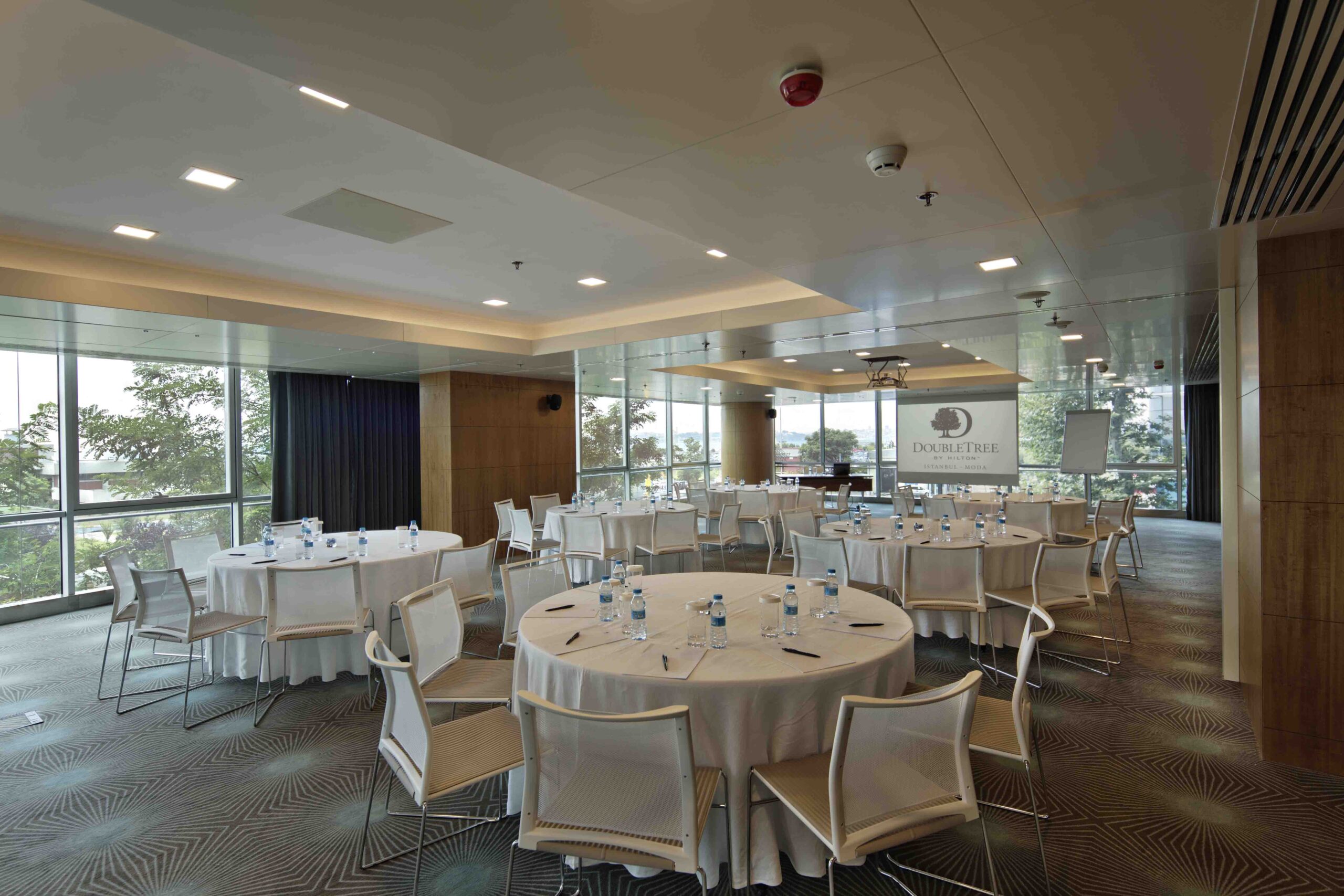 Meeting Room 3 Lotus - Galeri Görseli