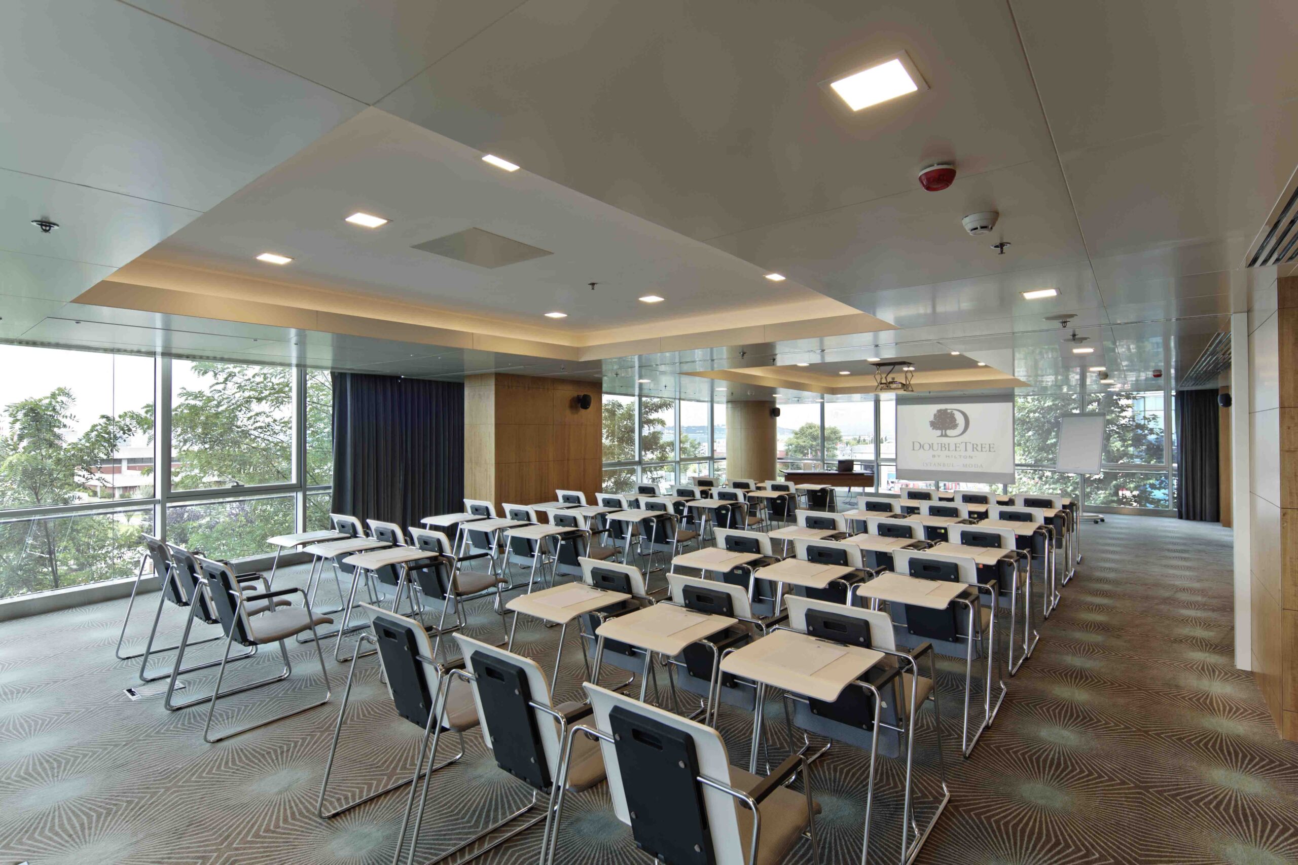 Ballroom 4 Mastic - Galeri Görseli