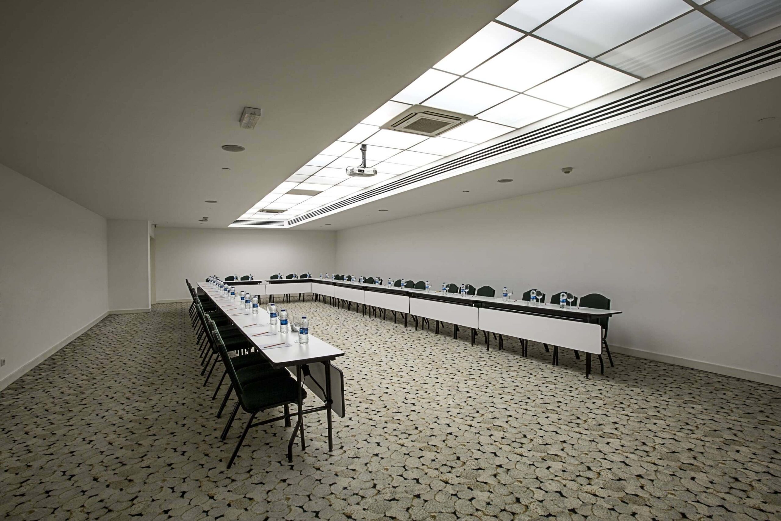 Meeting Room 3 - Oda Görseli
