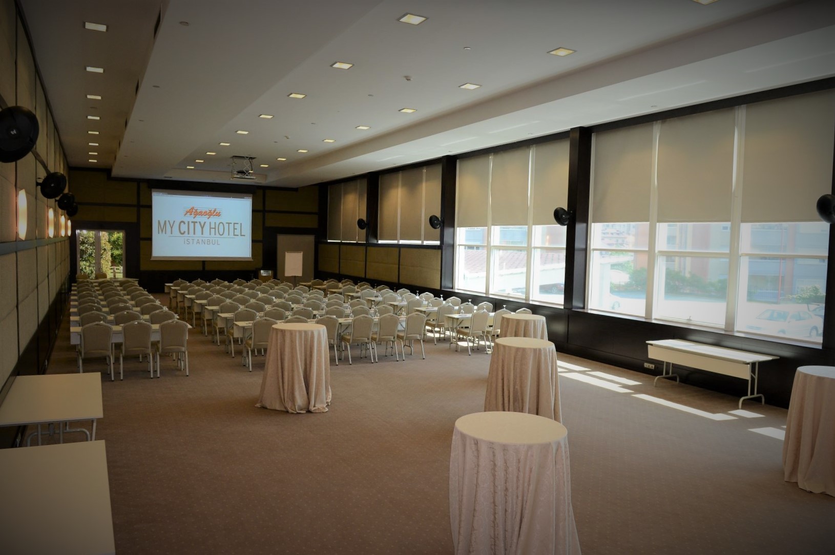 Patio Toplantı Salonu - Oda Görseli