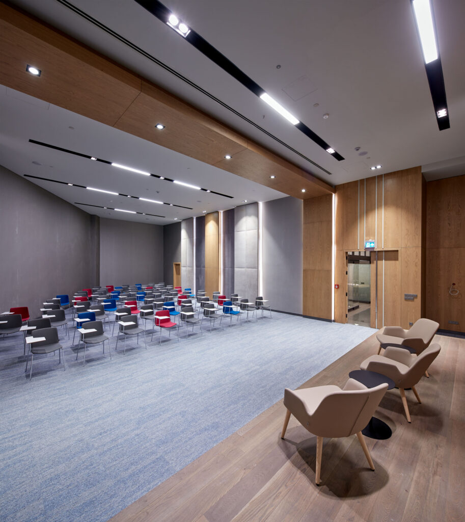 Piazza Seminar Hall