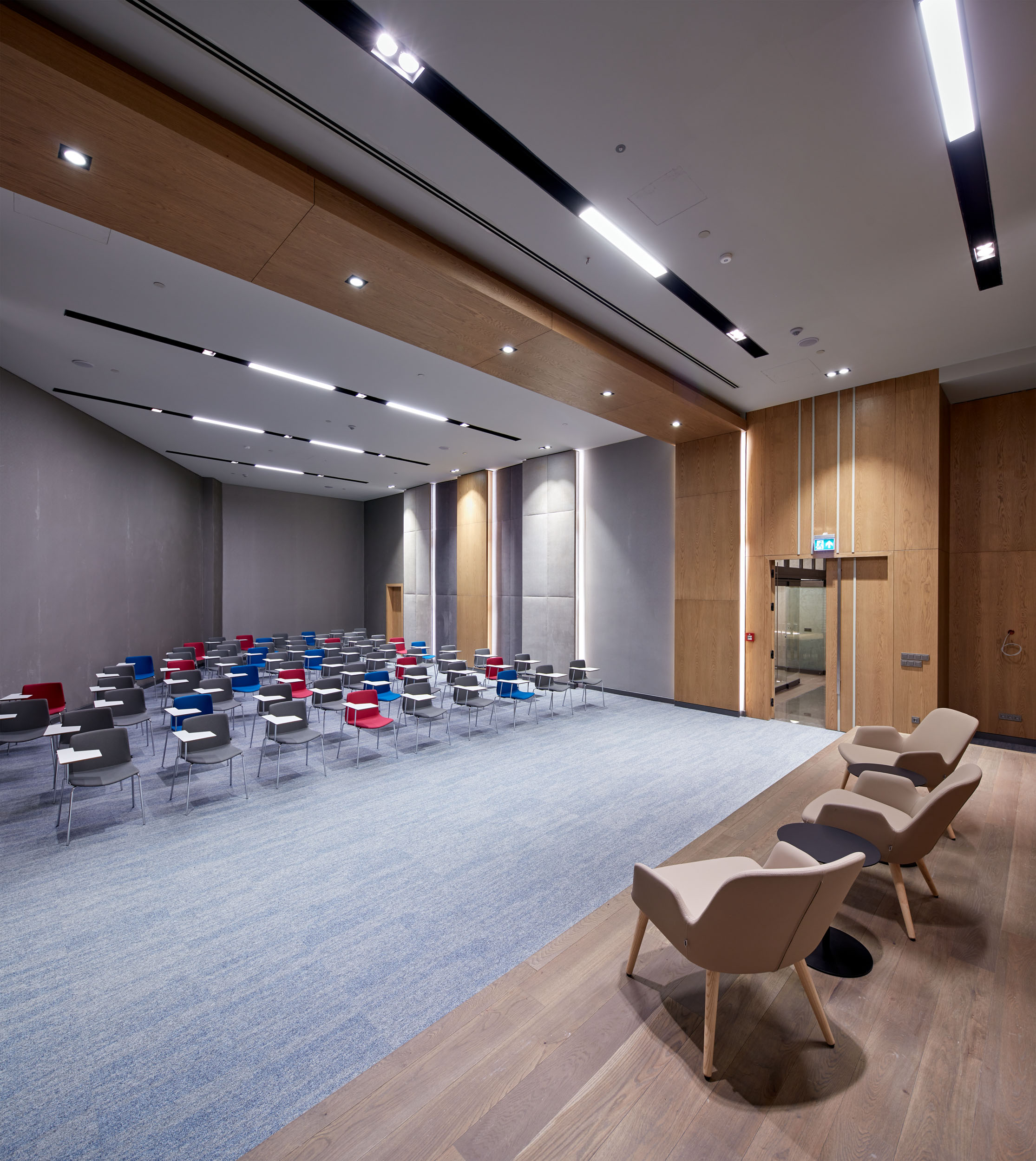 Piazza Seminar Hall - Room Image