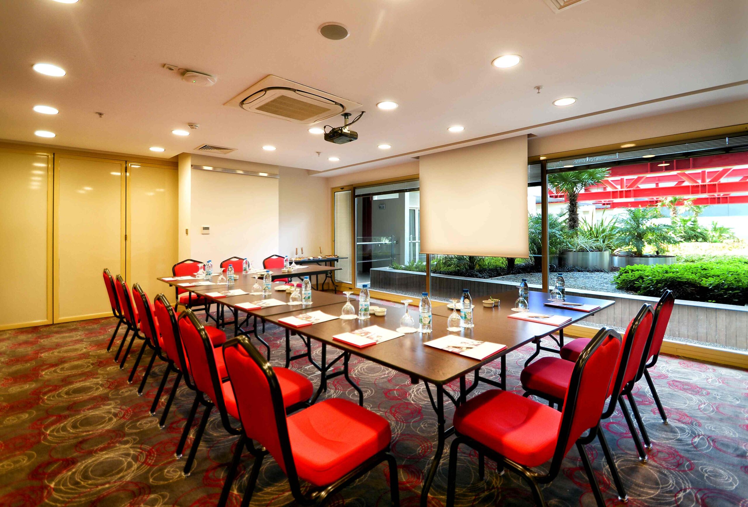 Ramada Encore by Wyndham İzmir