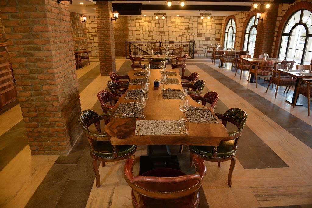 Assyrian Hall - Gallery Image