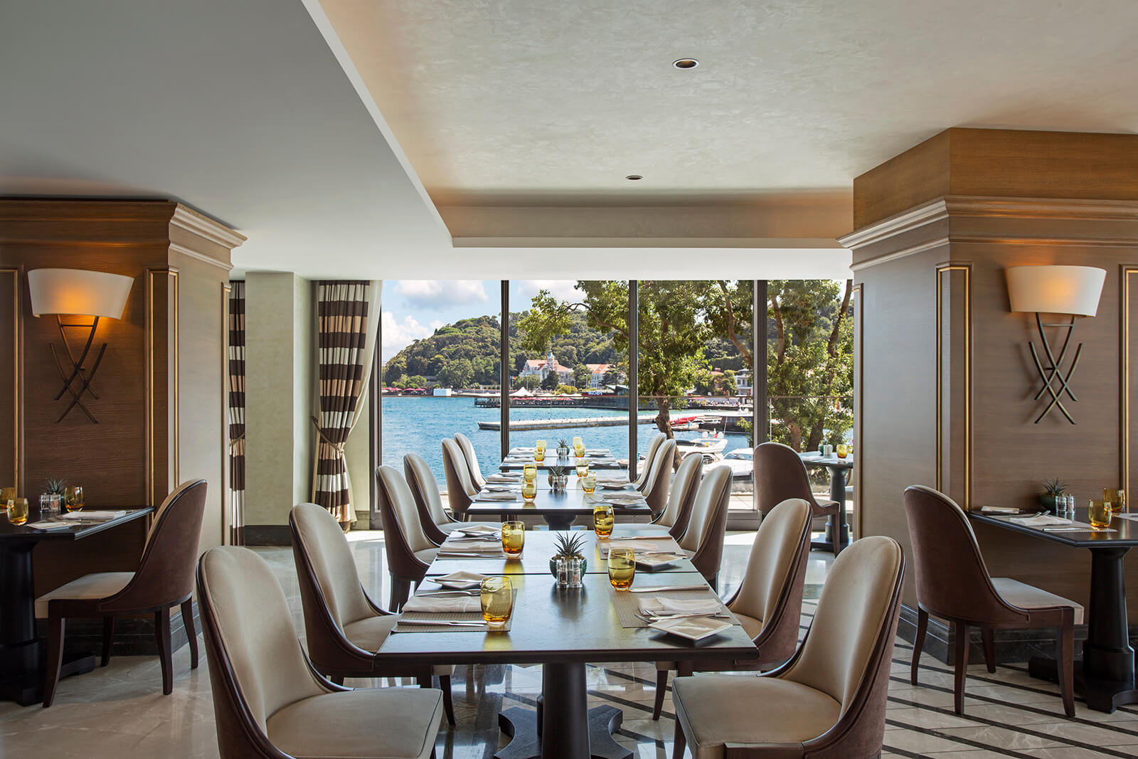 Emirgan Meeting Room - Gallery Image