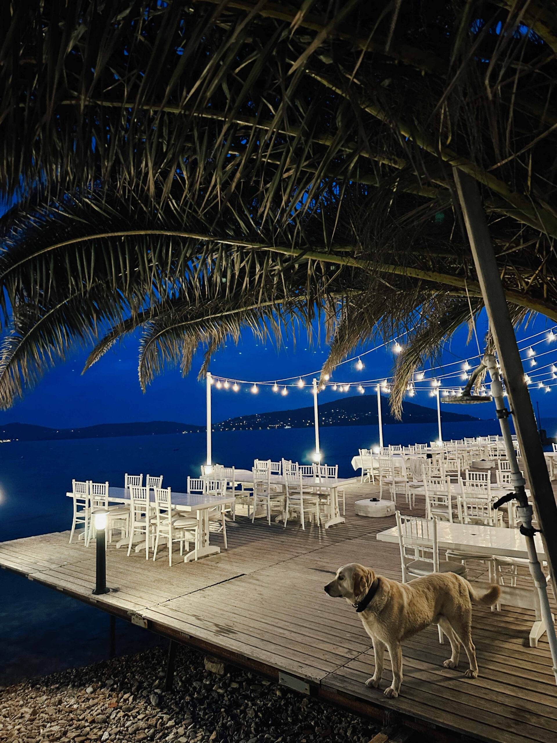 Teos Kınalıada Beach & Restaurant