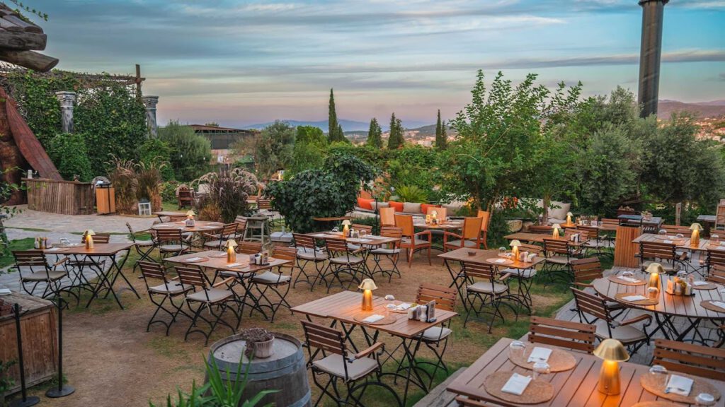 The Guru Restaurant Outdoor