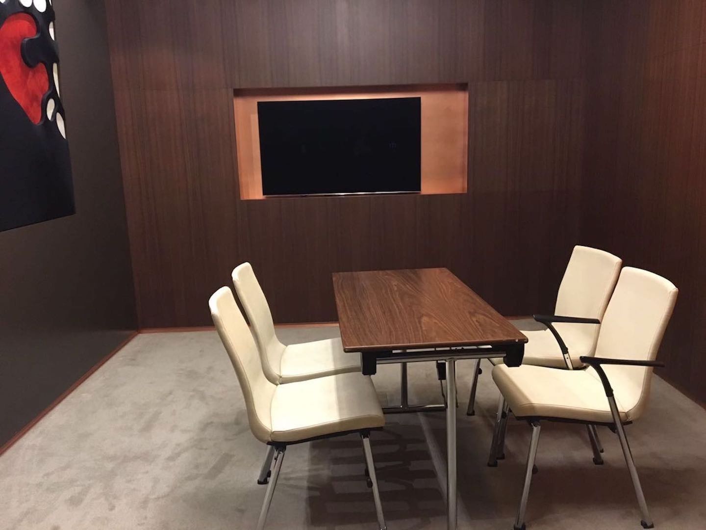 Salvador Dali Boardroom - Galeri Görseli