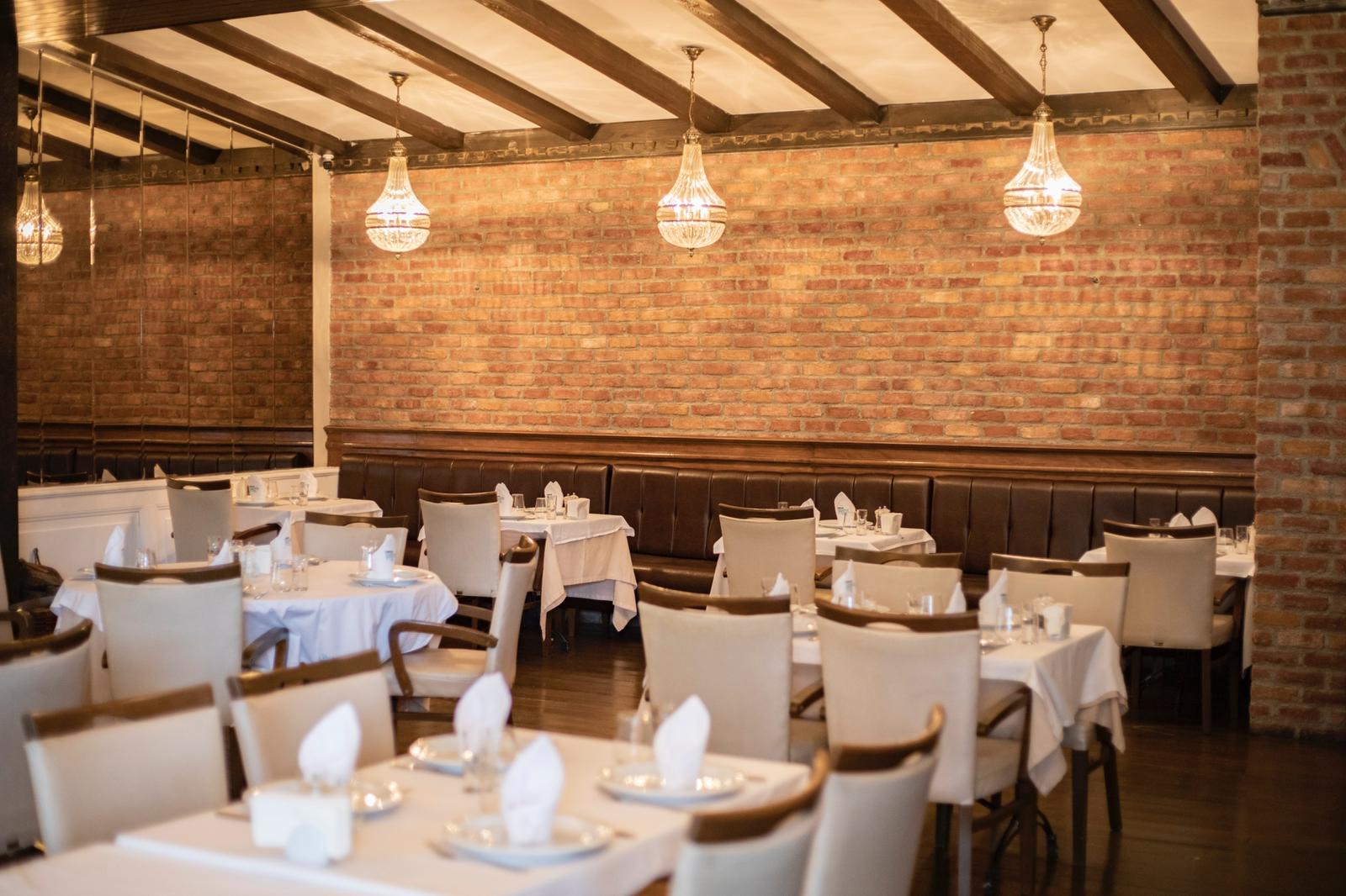 Meeting Room - Gallery Image